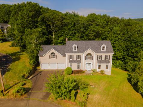 52 Quarry Lane Hamden CT 06518