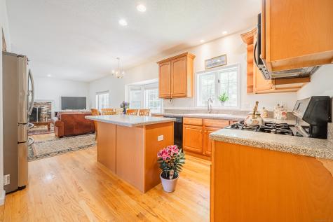 52 Quarry Lane Hamden CT 06518