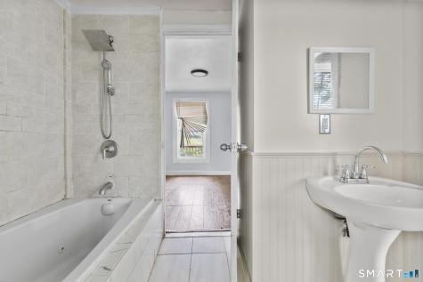 101 Meridian Street Meriden CT 06451
