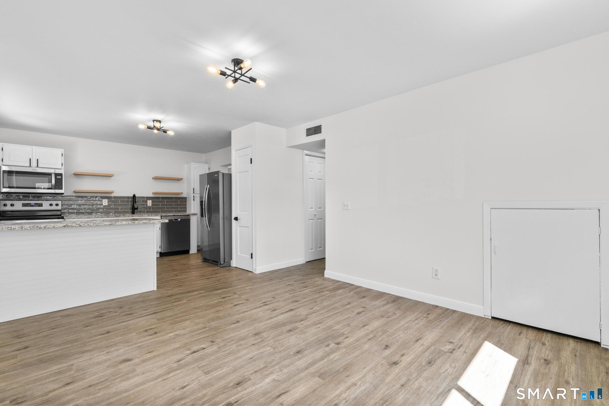 12 Garden Court Groton CT 06355