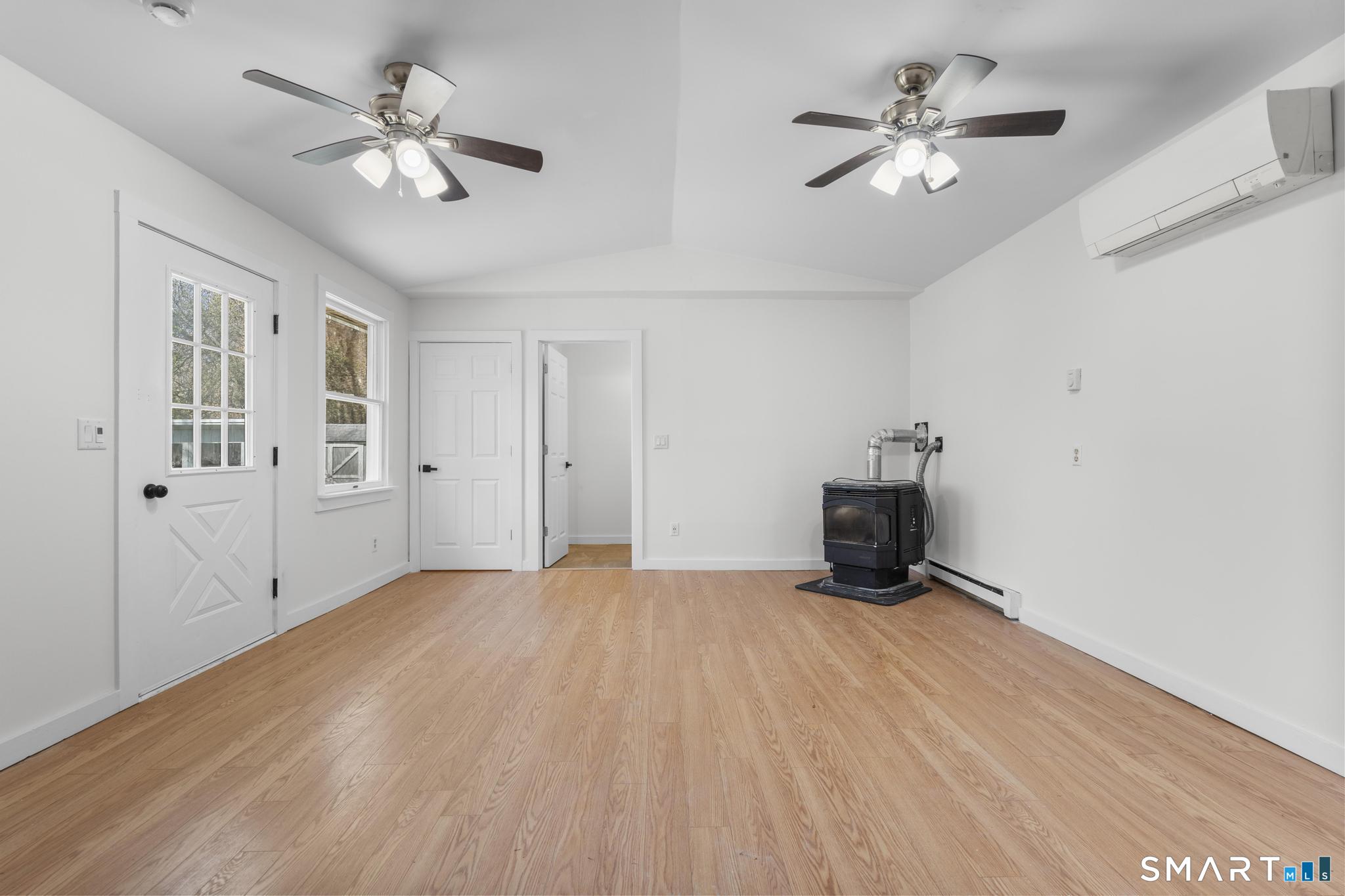 12 Garden Court Groton CT 06355