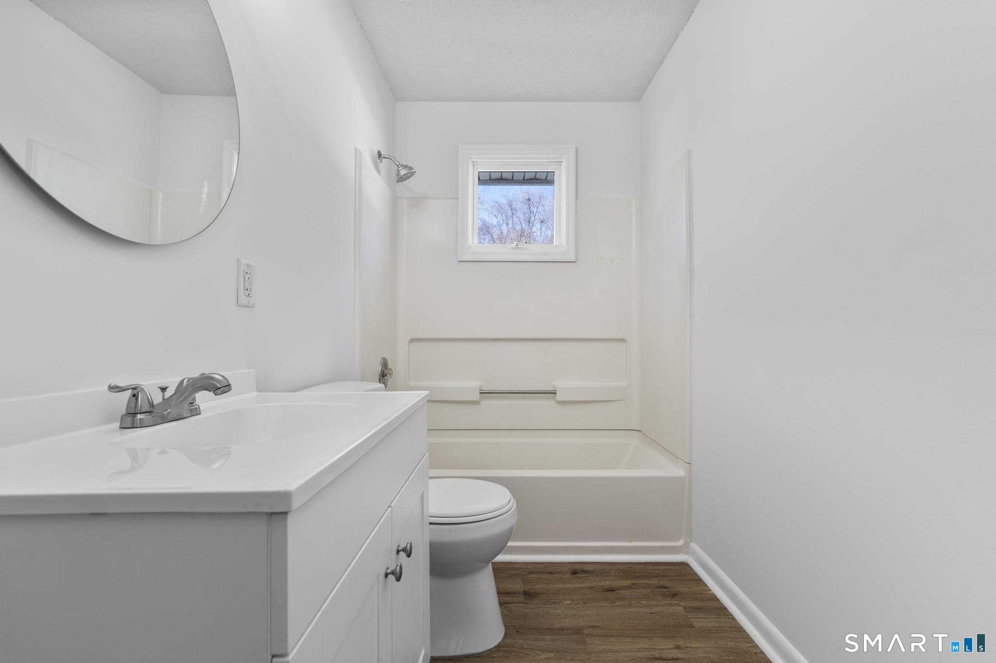 12 Garden Court Groton CT 06355