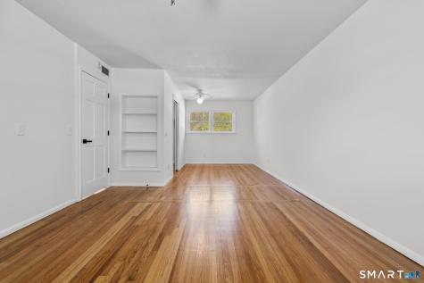 12 Garden Court Groton CT 06355