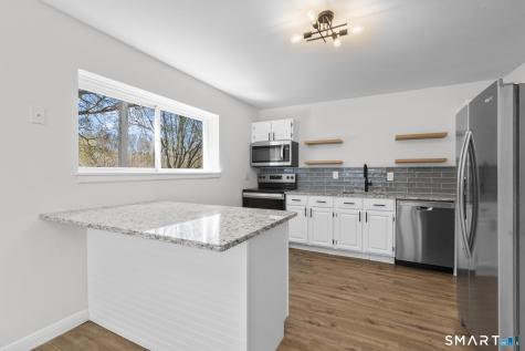 12 Garden Court Groton CT 06355