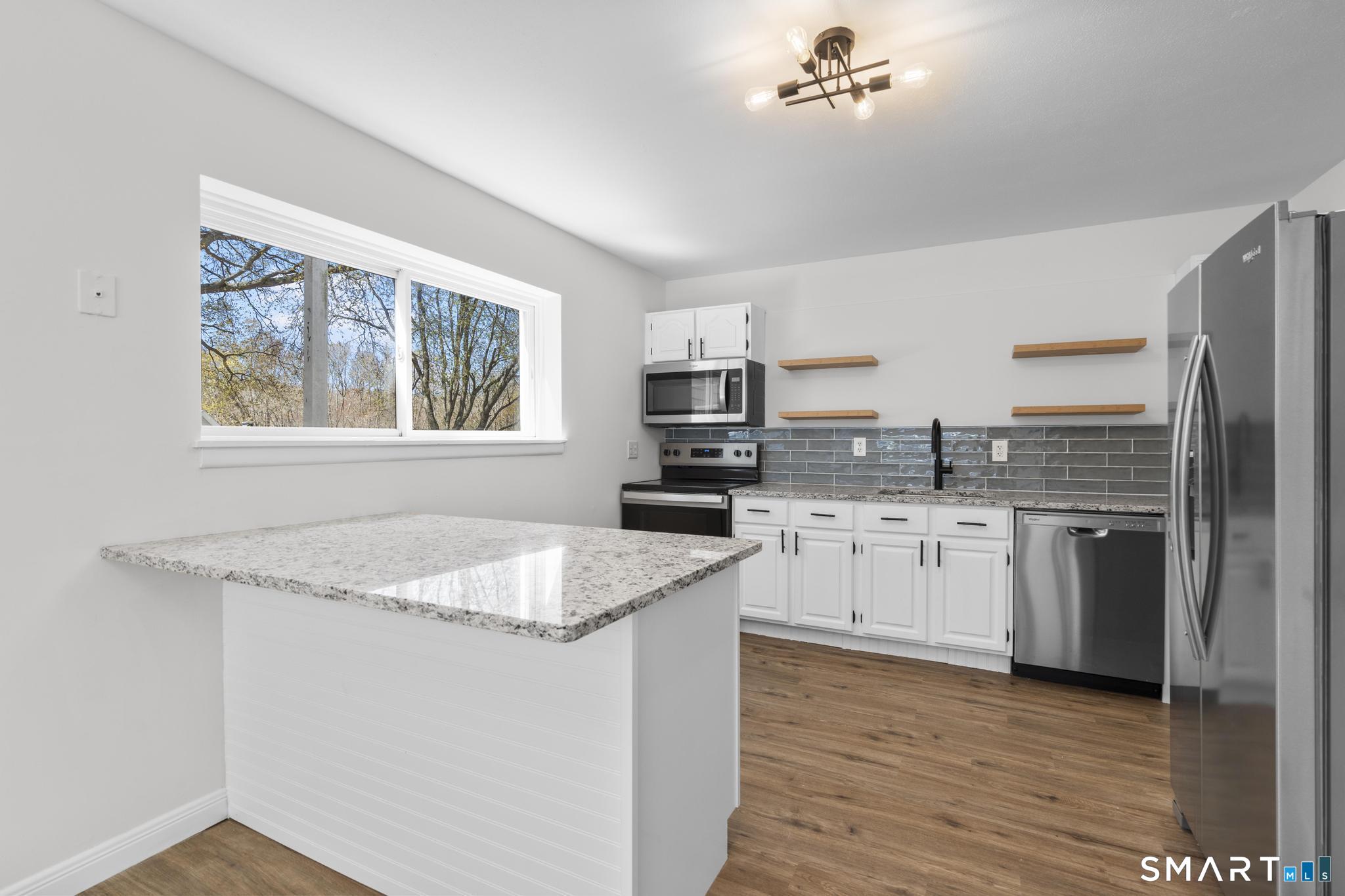 12 Garden Court Groton CT 06355
