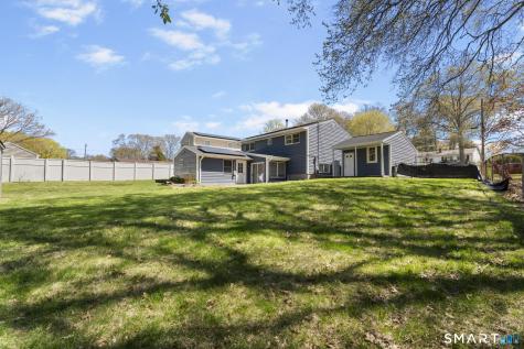 12 Garden Court Groton CT 06355