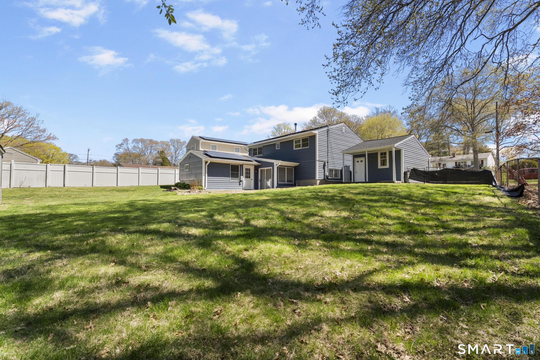 12 Garden Court Groton CT 06355