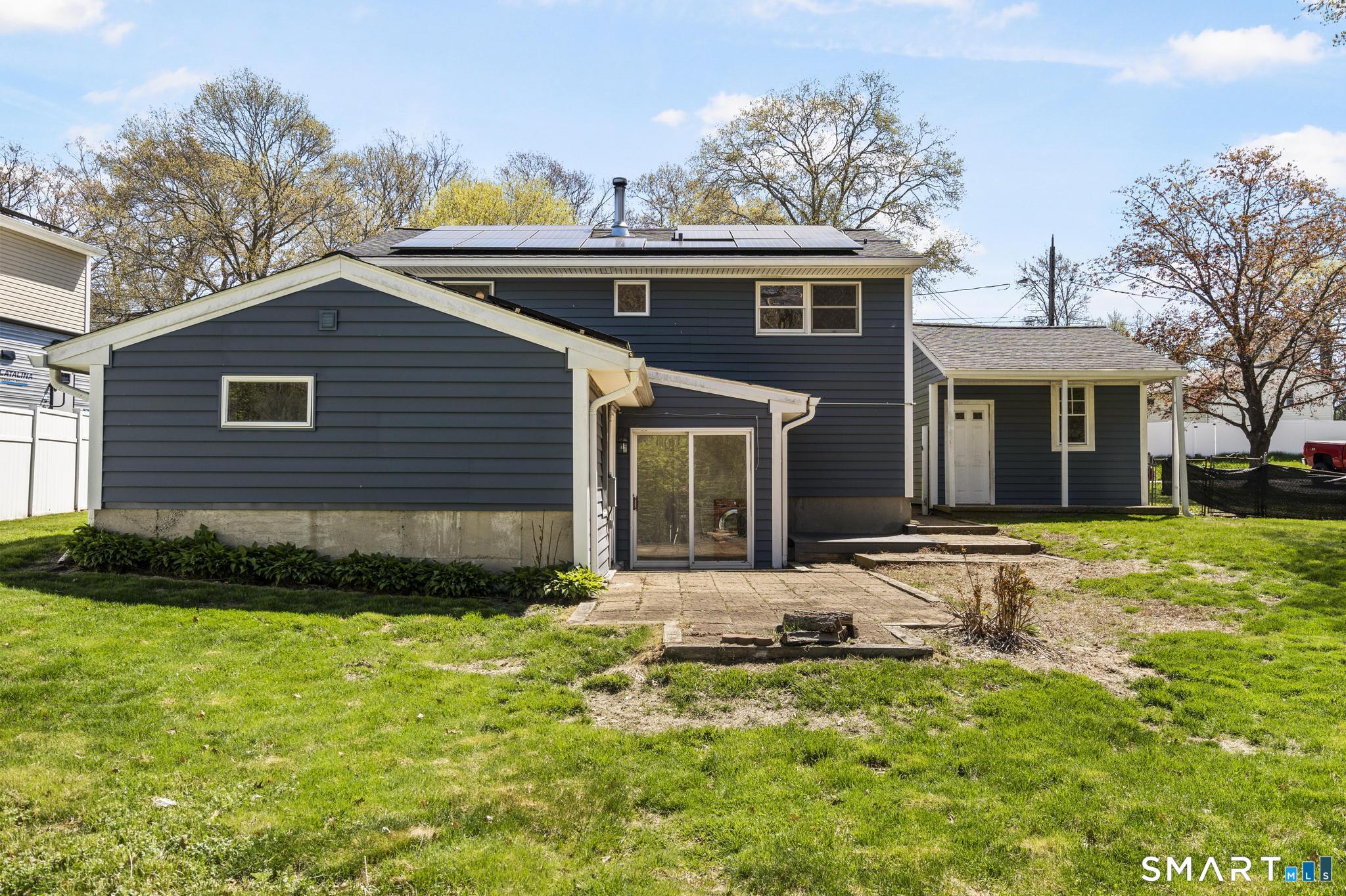 12 Garden Court Groton CT 06355