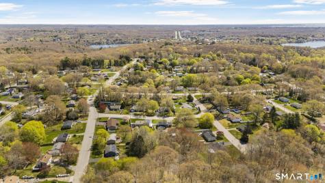 12 Garden Court Groton CT 06355