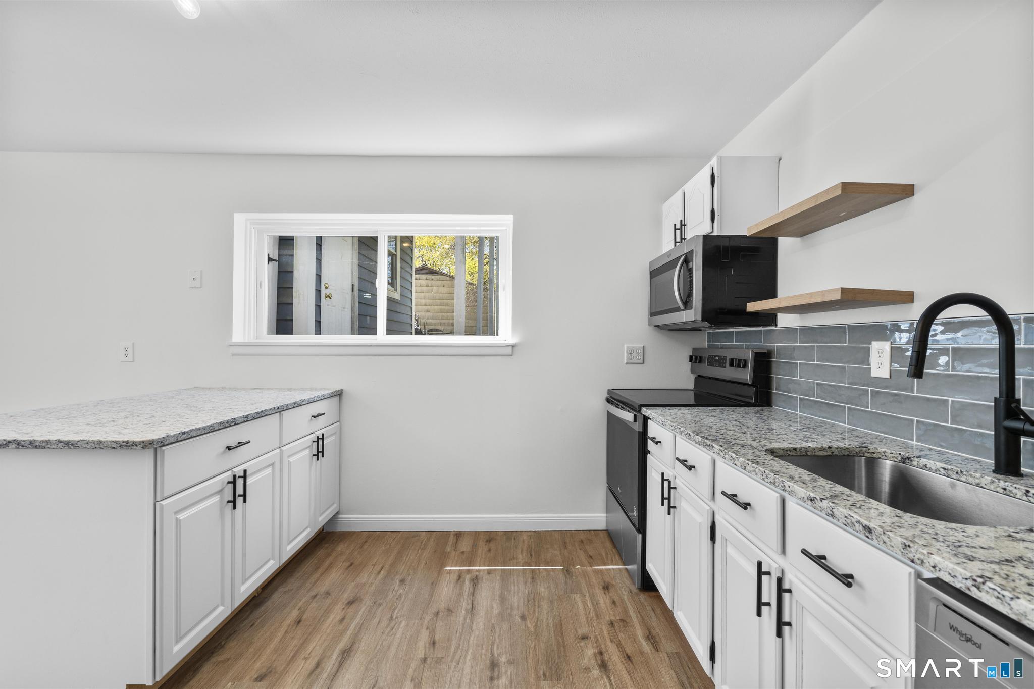 12 Garden Court Groton CT 06355