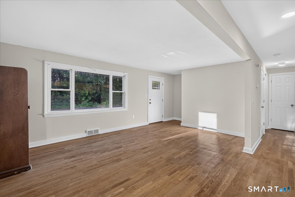 33 Northwood Place Milford CT 06461
