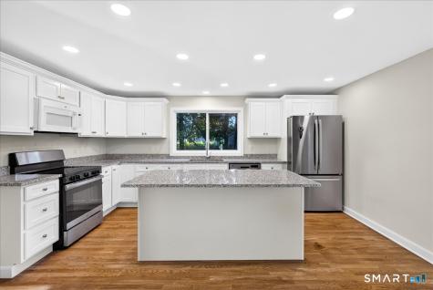 33 Northwood Place Milford CT 06461