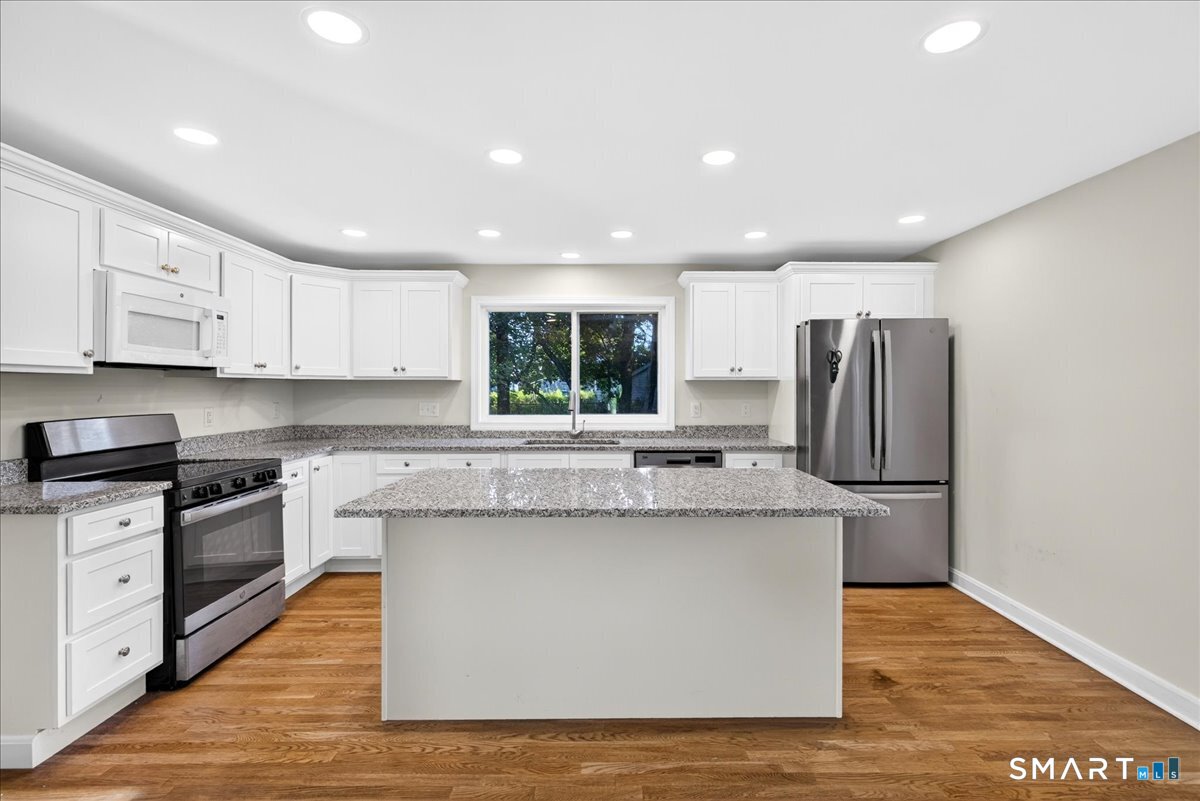 33 Northwood Place Milford CT 06461