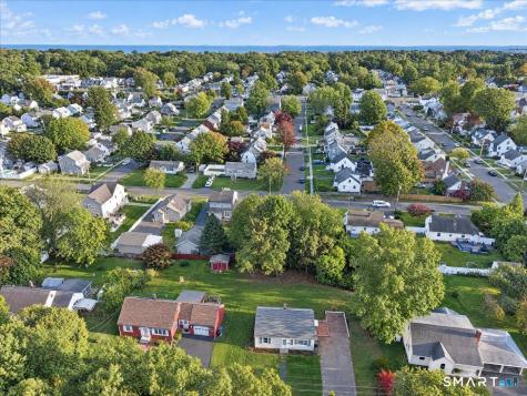 33 Northwood Place Milford CT 06461