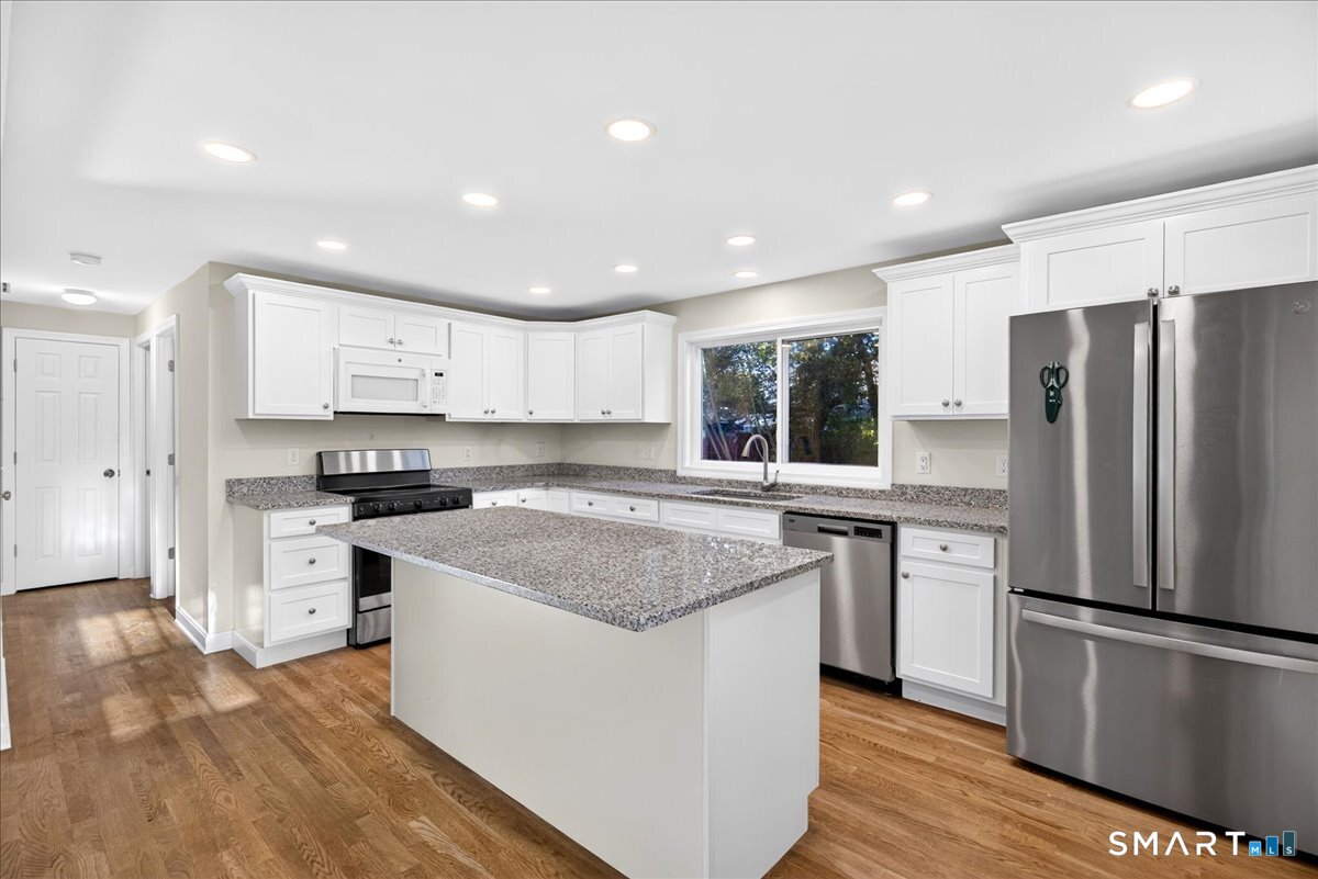 33 Northwood Place Milford CT 06461