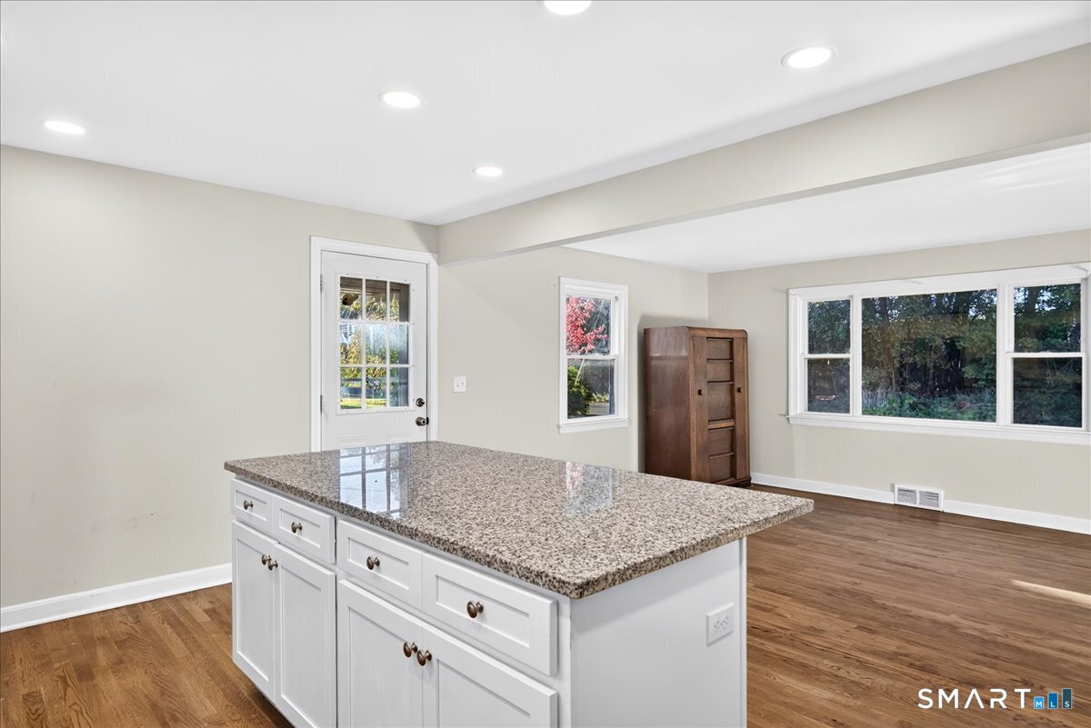 33 Northwood Place Milford CT 06461