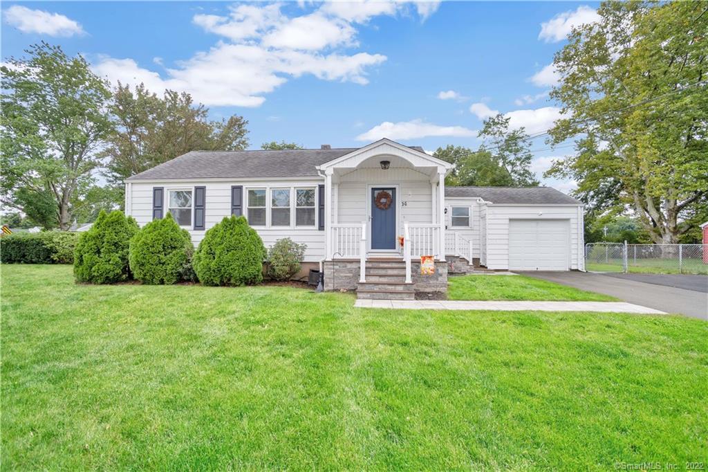 14 Nancy Lane North Haven CT 06473