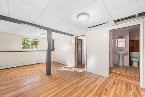 79 Cottonwood Lane Montville CT 06382