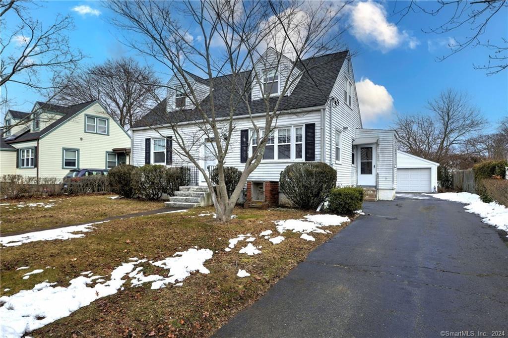 5 Stoddard Road East Haven CT 06512