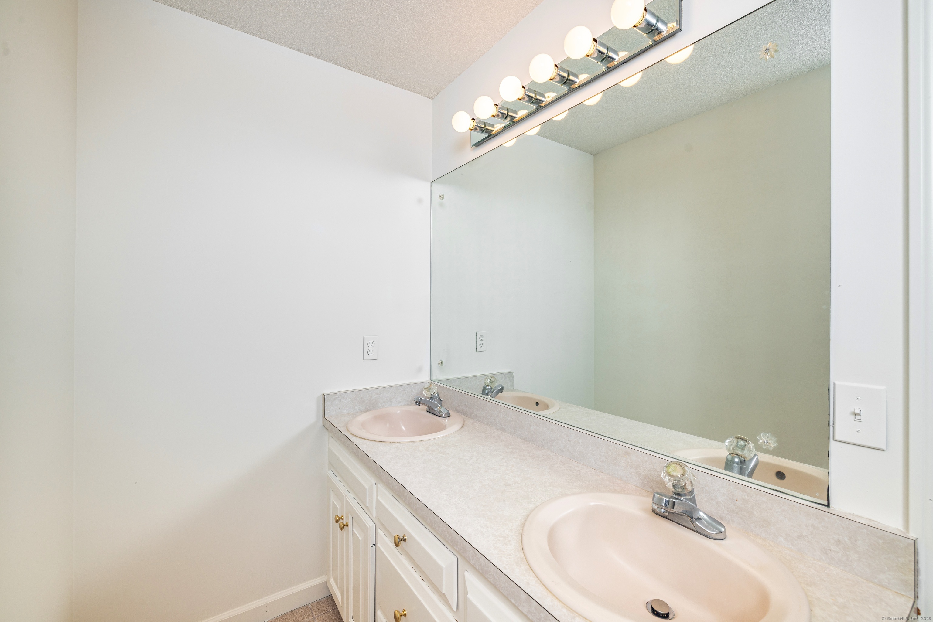 39 Jacobs Hill Road Mansfield CT 06250