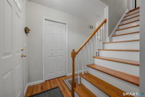 32 Greenbriar Lane Newtown CT 06470