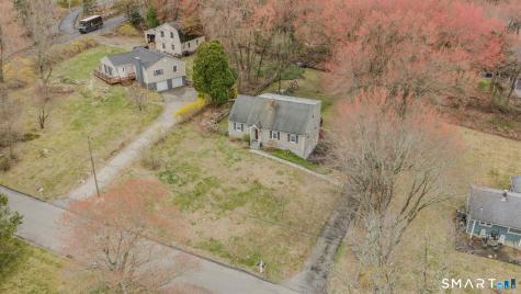 32 Greenbriar Lane Newtown CT 06470