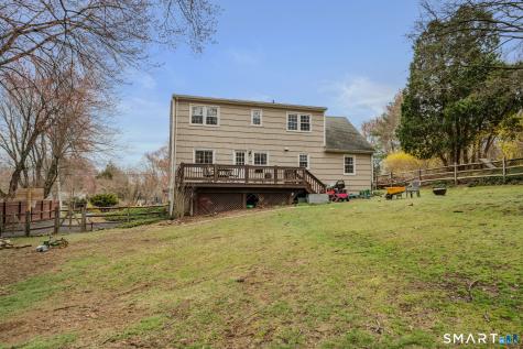 32 Greenbriar Lane Newtown CT 06470