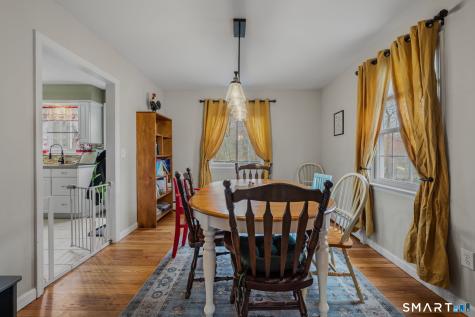 32 Greenbriar Lane Newtown CT 06470