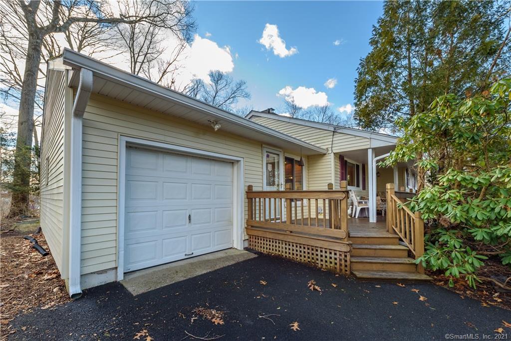 7 Lancer Lane Stamford CT 06905