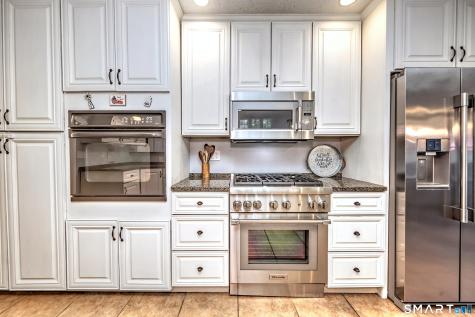 236 Maple Shade Road Middletown CT 06457