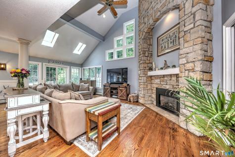 236 Maple Shade Road Middletown CT 06457