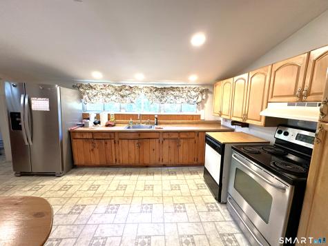 61 Clark Avenue North Haven CT 06473