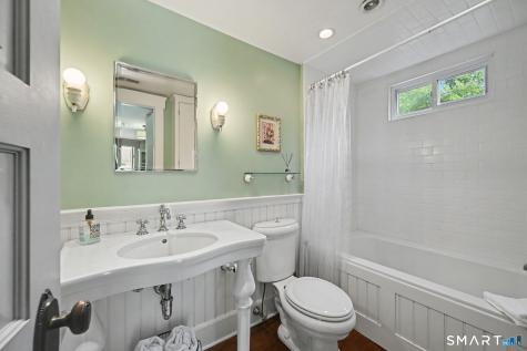 143 Chestnut Hill Road Wilton CT 06897