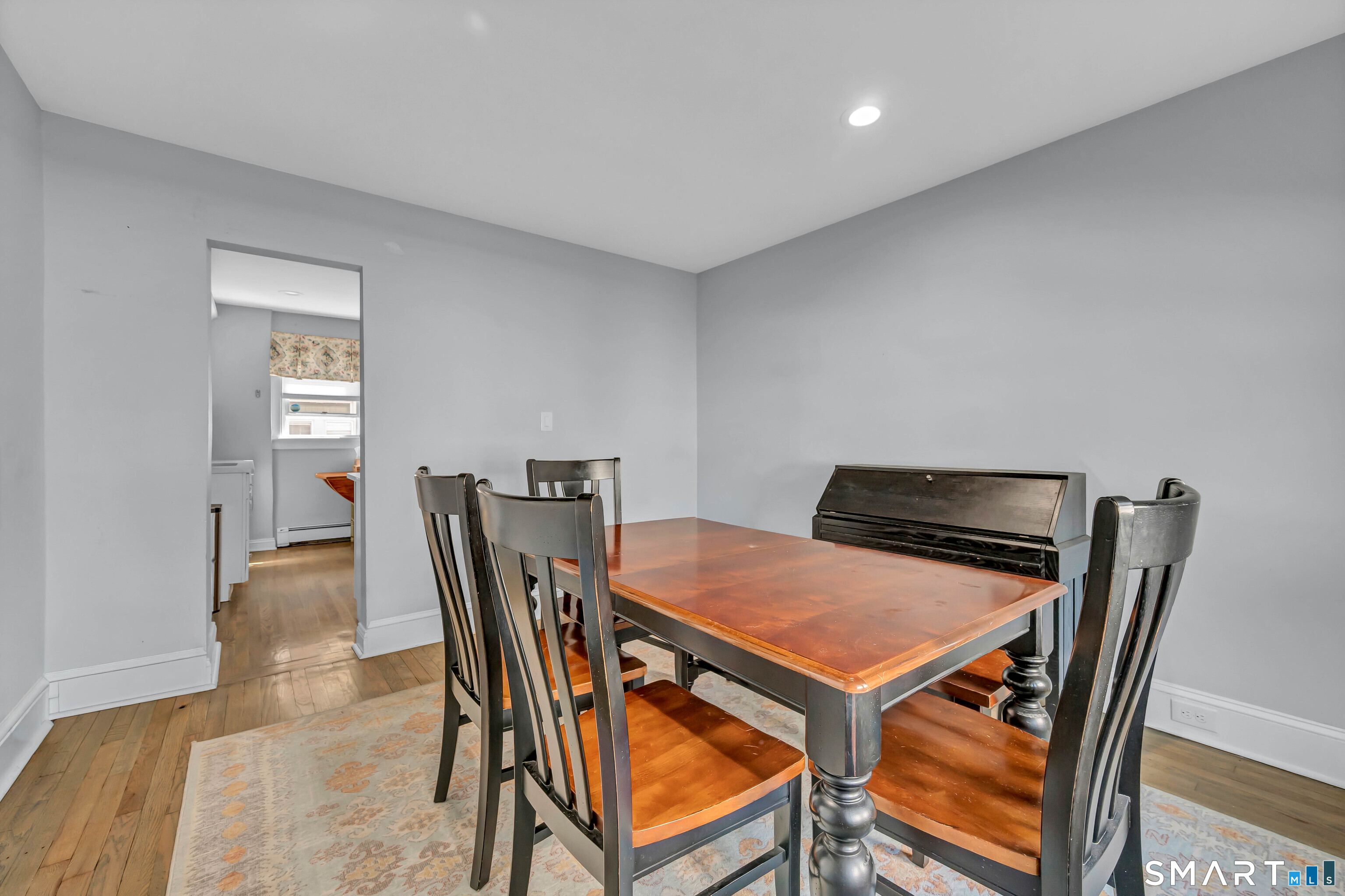 84 Jewett Avenue Bridgeport CT 06606