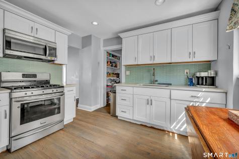 84 Jewett Avenue Bridgeport CT 06606
