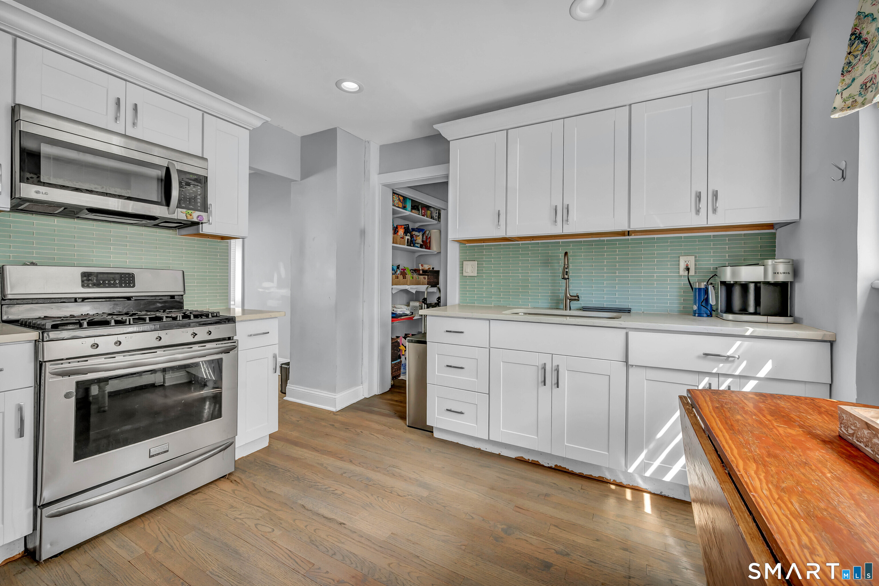 84 Jewett Avenue Bridgeport CT 06606