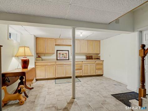 300 Lake Avenue Bridgeport CT 06605