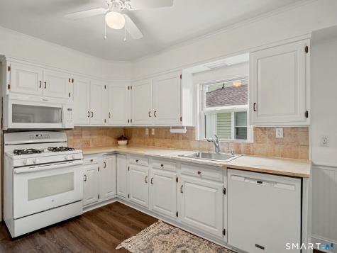300 Lake Avenue Bridgeport CT 06605