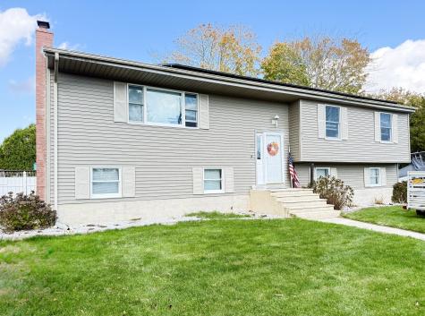 10 Seventh Avenue Waterford CT 06385