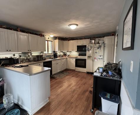 10 Seventh Avenue Waterford CT 06385