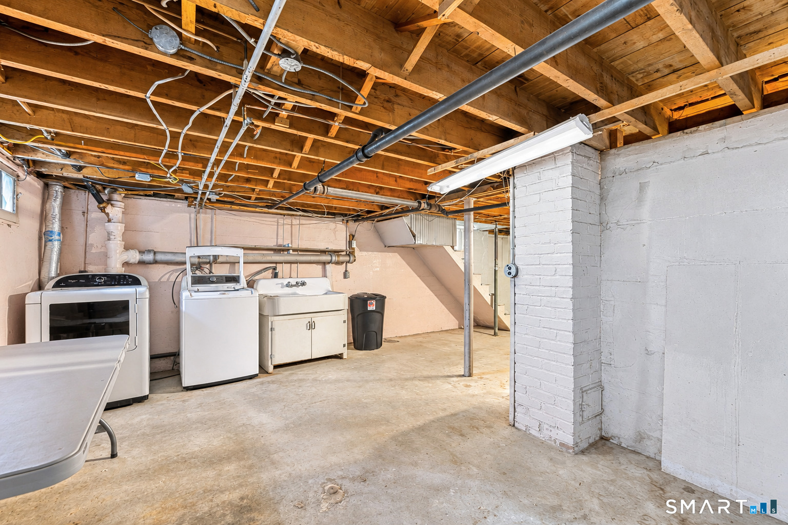 349 Hills Street East Hartford CT 06118