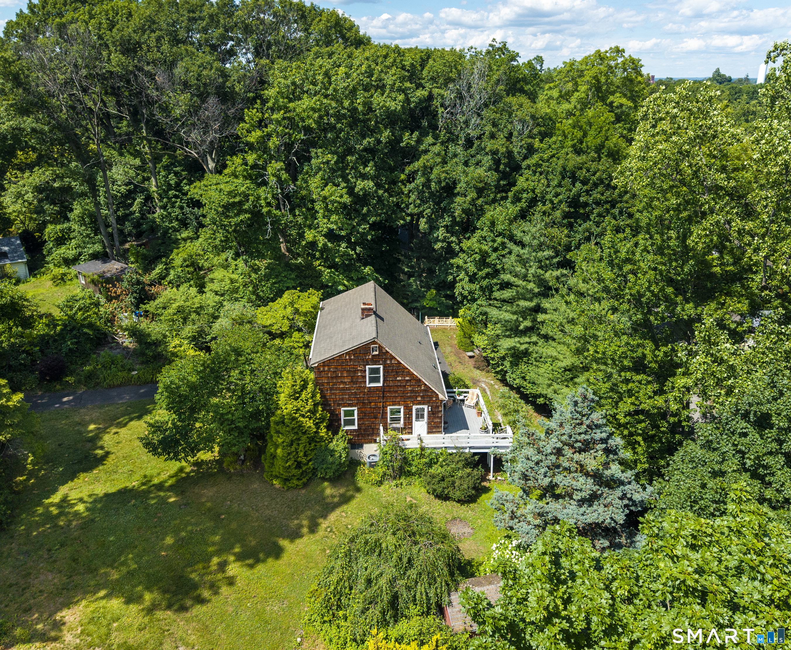8 Oakledge Circle Norwalk CT 06854