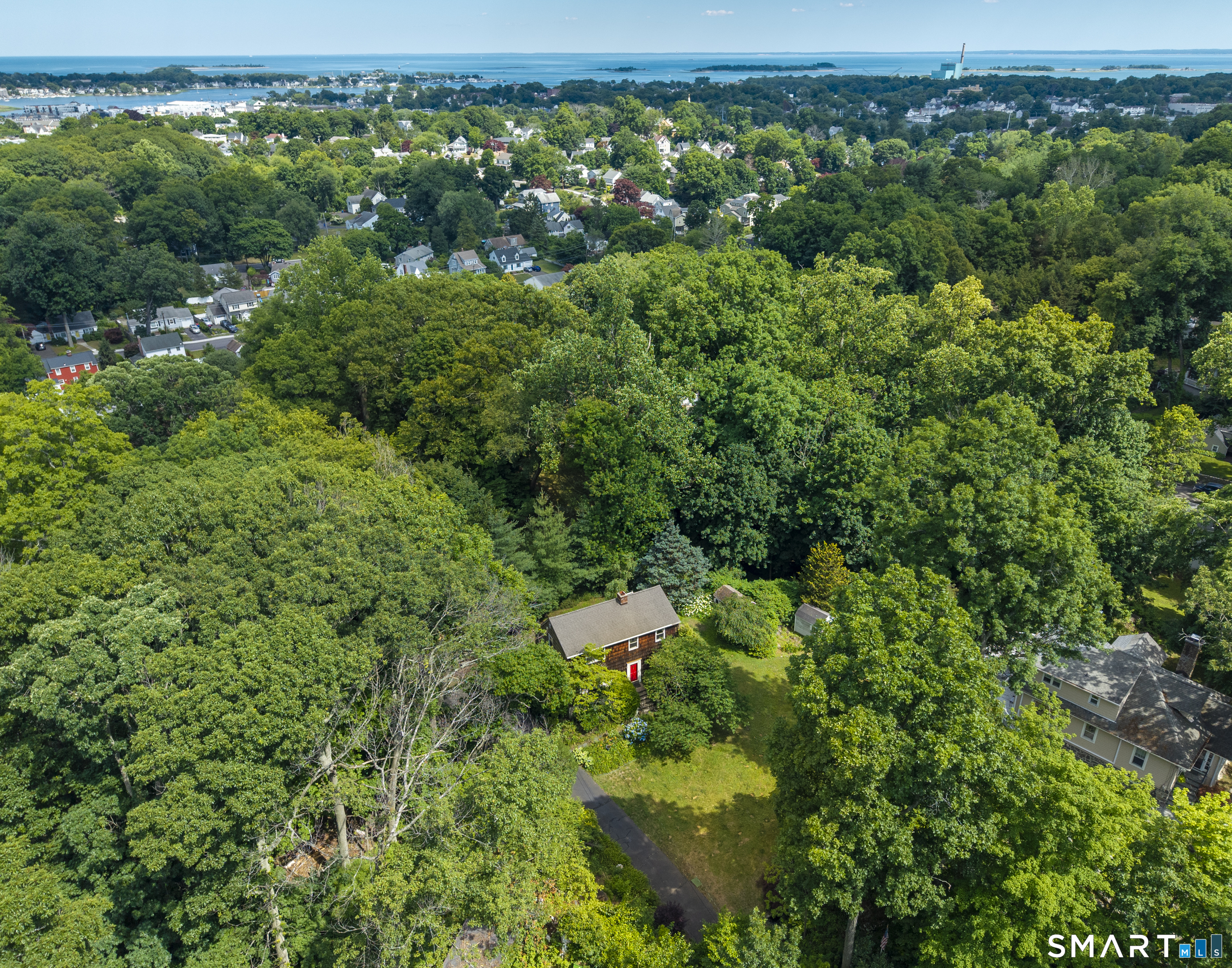 8 Oakledge Circle Norwalk CT 06854