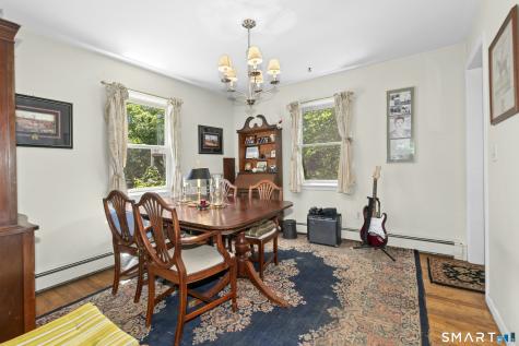 8 Oakledge Circle Norwalk CT 06854