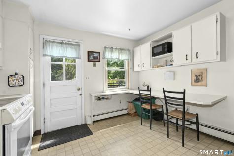 8 Oakledge Circle Norwalk CT 06854