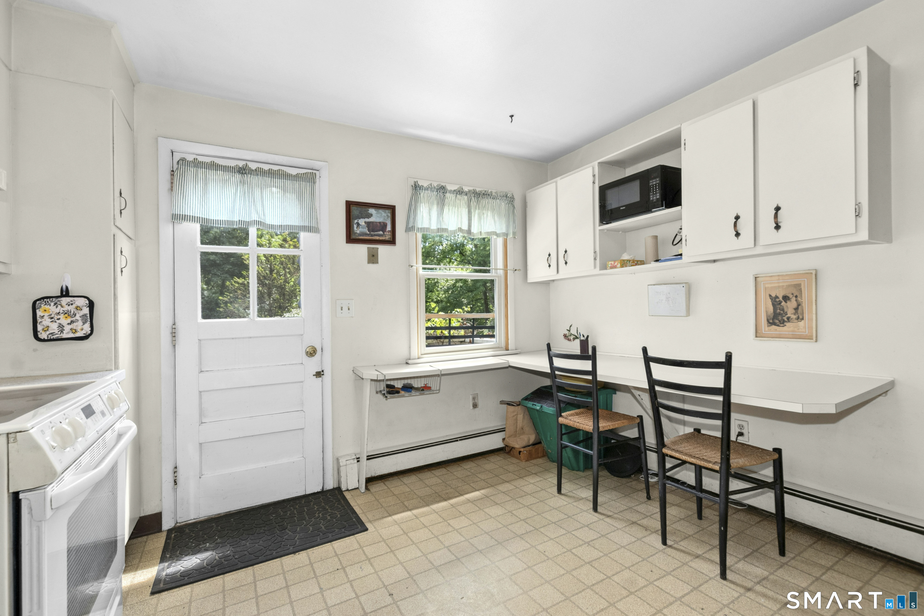 8 Oakledge Circle Norwalk CT 06854