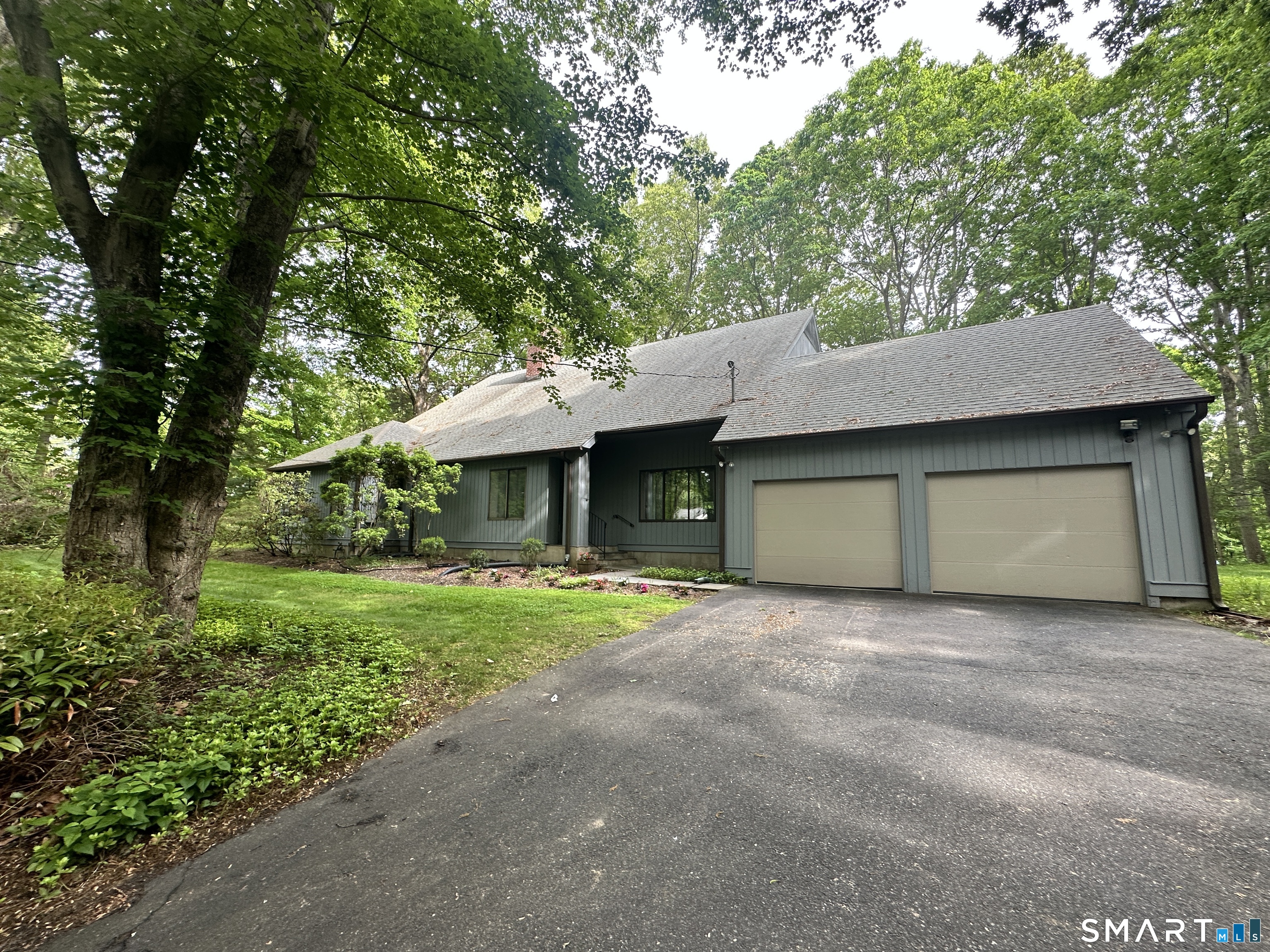 110 Wedgewood Drive Easton CT 06612