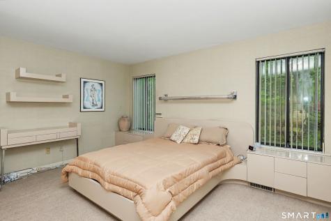 110 Wedgewood Drive Easton CT 06612