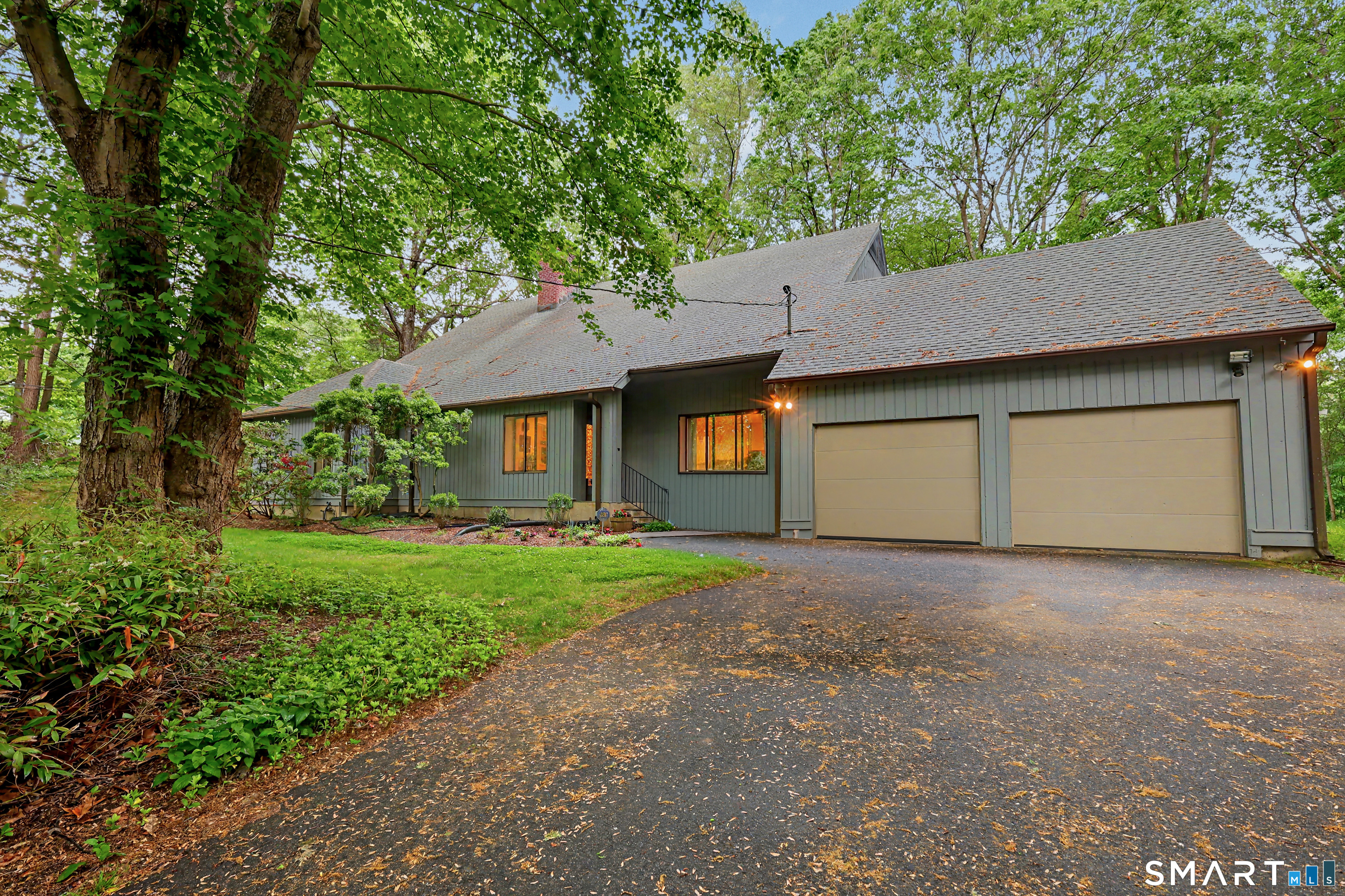 110 Wedgewood Drive Easton CT 06612