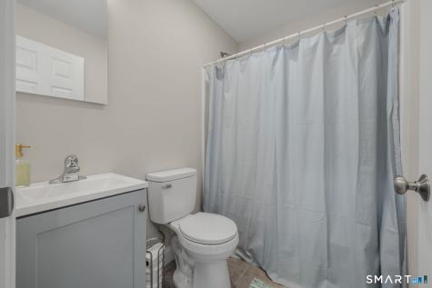 12 Sander Street New London CT 06320